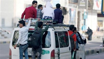 الحكومة الشرعية اليمنية تؤكد التزامها بجمع رسوم واردات النفط