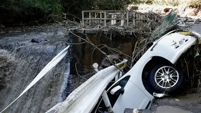 اليابان تحذر من الانهيارات الطينية جراء الإعصار