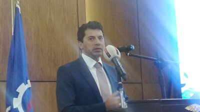 اليوم.. وزير الشباب والرياضة فى لقاء مفتوح مع شباب السويس