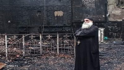 كاهن كنيسة حلوان المحترقة: المباني أثرية..  وتم إغلاقها لعقود