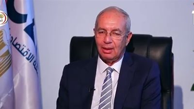 رئيس المنطقة الاقتصادية للقناة: الانتهاء من الاتفاق مع موانئ دبي نهاية العام