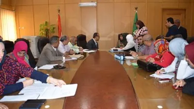 السكرتير العام لمحافظة الفيوم يعد اللقاء الأسبوعي لخدمة المواطنين