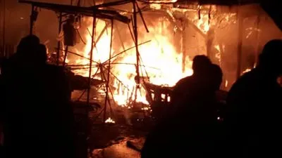 السيطرة على حريق بسوق المعمورة في الإسكندرية (صور)