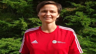 كل ما تريد معرفته عن كارولين براون التي قادت بوتسوانا ضد مصر