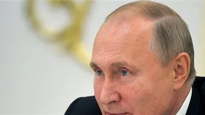 بوتين يصل إلى الإمارات في أول زيارة له منذ أكثر من عقد