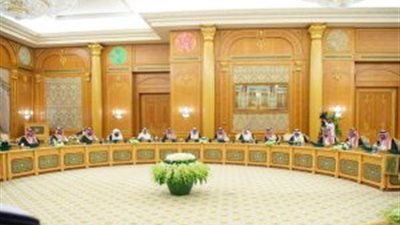 خادم الحرمين الشريفين يطلع مجلس الوزراء على نتائج مباحثاته الرسمية مع الرئيس الروسي