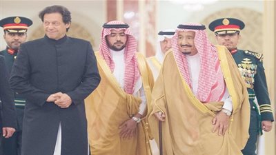 عاجل... الملك سلمان يستقبل رئيس الوزراء الباكستاني