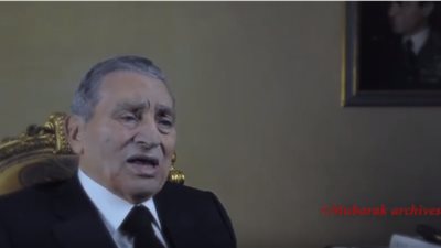 ذات قدرة تدميرية كبيرة.. مبارك يكشف تفاصيل جديدة عن طائرة الضربة الأولى بحرب أكتوبر