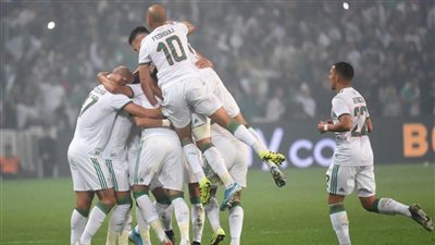 منتخب الجزائر يسحق كولومبيا بثلاثية نظيفة