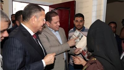 محافظ بني سويف يفتتح إعمار المنازل.. ويؤكد: نعمل ليل نهار لتحسين معيشة المواطن البسيط (صور)