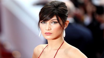 وفقا للمعايير العلمية.. بيلا حديد أجمل امرأة في العالم من أصول عربية (صورة)