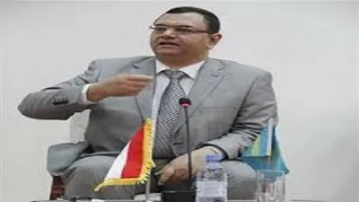 أستاذ العقيدة والفلسفة بجامعة الأزهر يوضح خطر الفتاوى الشاذة على المجتمع