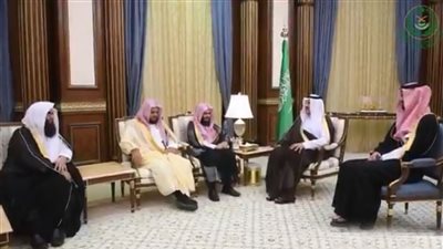 أمير المدينة المنورة يستقبل أئمة المسجد النبوي المُعيّنين حديثاً
