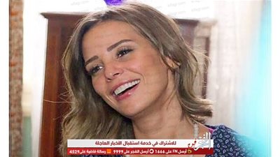 إطلالة إيمان العاصي تخطف الانظار