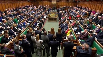 البرلمان البريطاني يصوت لصالح تأجيل الخروج من الاتحاد الأوروبي