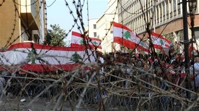 لبنان... السفارة الكويتية تؤمن عودة مواطنيها إلى الكويت