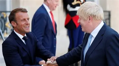 فرنسا: لا فائدة من إرجاء قرار خروج بريطانيا من 