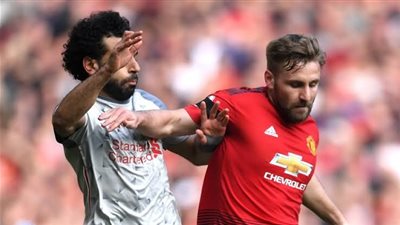 ليفربول يتحدى مانشستر يونايتد في قمة 