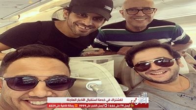 من داخل الطائرة.. نجوم مسرح مصر يتجهون إلى الرياض