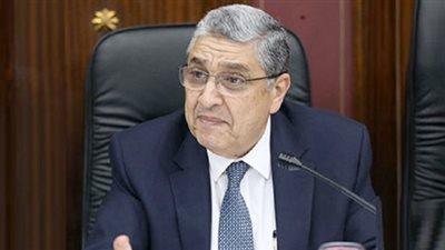  تأجيل مشروع الربط الكهربائي بين مصر والسعودية.. لهذا السبب