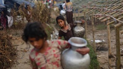 لاجئون من الروهينجا يوافقون على الانتقال إلى جزيرة بنجلاديش