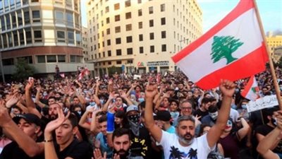 مظاهرات لبنان.. امتلاء الساحات بآلاف المحتجين وسط بيروت