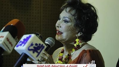 بالفيديو.. لبلبة تفاجئ الجمهور بأغنية 