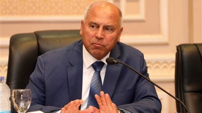 وزير النقل يحسم الجدل بشأن 