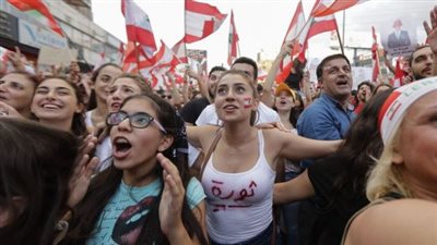 محلل لبناني يصدم المشاهدين بشأن خطة إصلاح الحريري (فيديو)