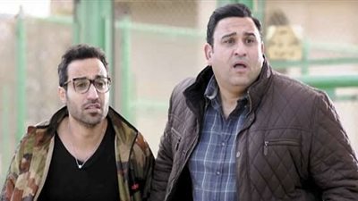 أكرم حسني يكشف عن تفاصيل العمل الذي يجمعه بأحمد فهمي 