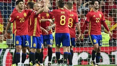 نجم المنتخب الإسباني يطلب الرحيل عن ريال مدريد 