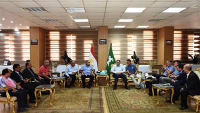 لتنفيذ تجارب التحكم في الصرف الزراعي المغطي.. محافظ الشرقية يستقبل أعضاء وفد 