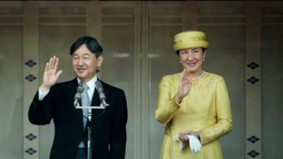 الإمبراطور الياباني يتعهد بالوفاء خلال حفل تنصيبه