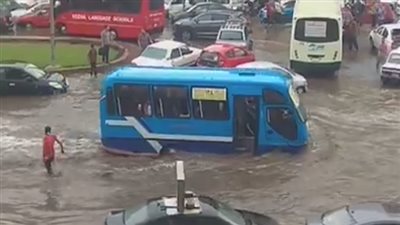 عاجل بالفيديو.. مدينة نصر تغرق في مياه الأمطار