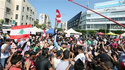 في اليوم السابع لاحتجاجات لبنان.. دعوات إلى إضراب عام