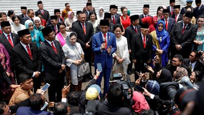 الرئيس الإندونيسي يكشف النقاب عن التشكيل الحكومي في ولايته الجديدة