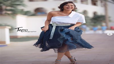 لقاء الخميسي تشعل 