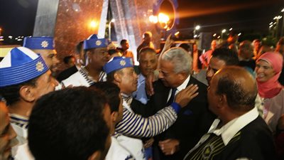 إيقاد شعلة النصر بمناسبة احتفالات السويس بانتصارات 24 أكتوبر 1973 (صور)