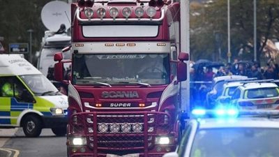 بريطانيا تكشف هوية ضحايا الشاحنة الـ39