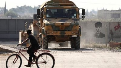 الأكراد السوريون يتهمون تركيا بالانتهاكات