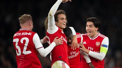 ترتيب مجموعات الدوري الأوروبي اليوم.. مانشستر يونايتد يستفيق وأرسنال يعود من بعيد