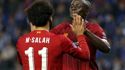 صلاح وماني يضعان ليفربول في أزمة جديدة