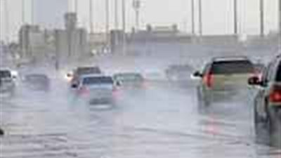 مصارف مائية وبراميل.. حلول هندسية لتجنب تراكم مياه الأمطار