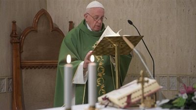 البابا فرنسيس: حياتنا كفاح مستمر بين النعمة والخطيئة