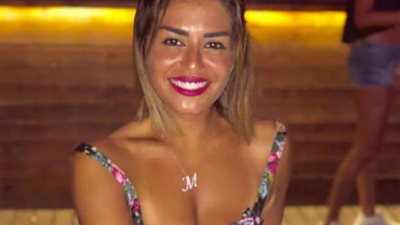منة فضالي تغازل جمهورها من داخل الجيم