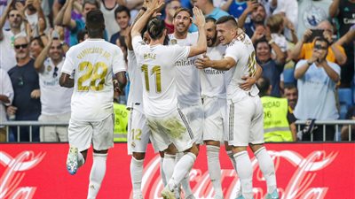 اتصال هاتفي من بيريز يُقرب نجم المغرب من ريال مدريد