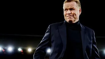 مدرب هولندا يقوم بزيارة عاجلة لبرشلونة 