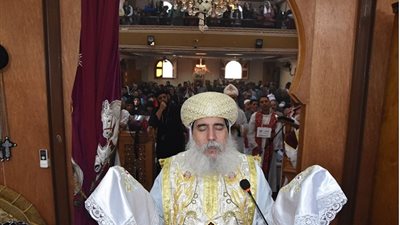 مطران بني سويف يترأس القداس الإلهي في كنيسة مارجرجس بكفر الجزيرة (صور)