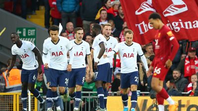 هاري كين يضرب شباك ليفربول بهدف مبكر (فيديو)