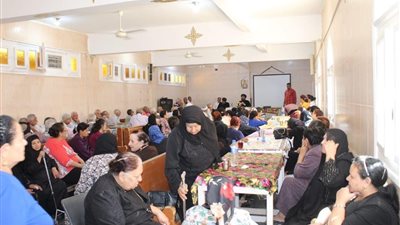 الكنيسة تنظم يومًا روحياً لكبار السن في الوادي الجديد
